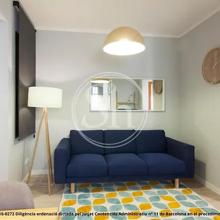 Cozy Near Sagrada Familia * برشلونة