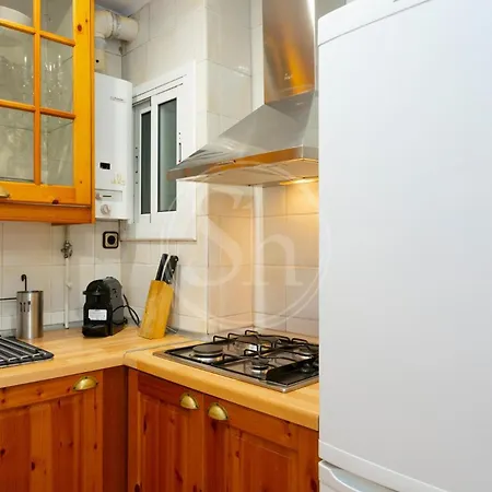 Cozy Near Sagrada Familia Apartament