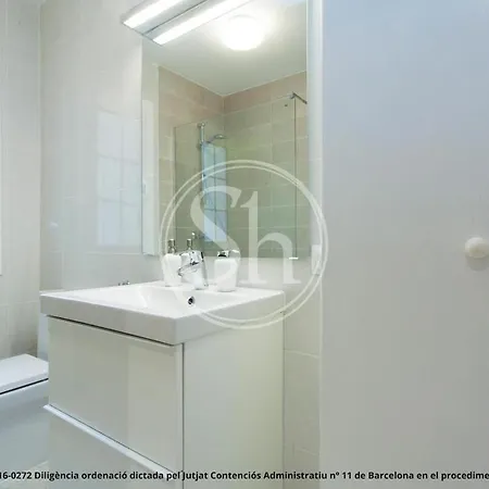 Cozy Near Sagrada Familia Apartament *
