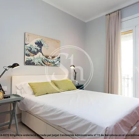 Cozy Near Sagrada Familia Apartament